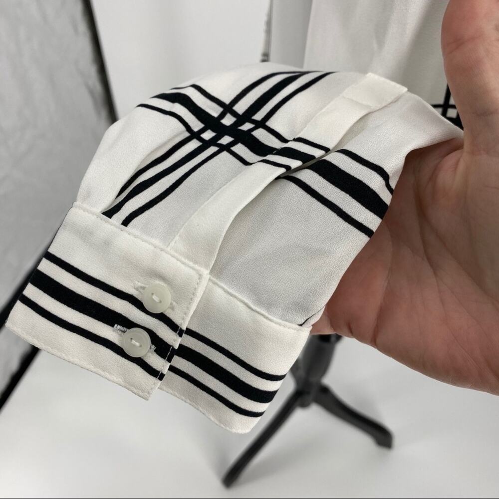 Leith Black White Windowpane Check Button Front Blouse Notched Collar L/S - Picture 8 of 10